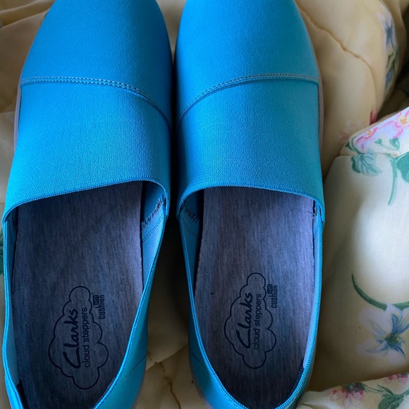 Cloudsteppers by Clarks Shoes Clarks Size 9w Turquoise Shoe Poshmark